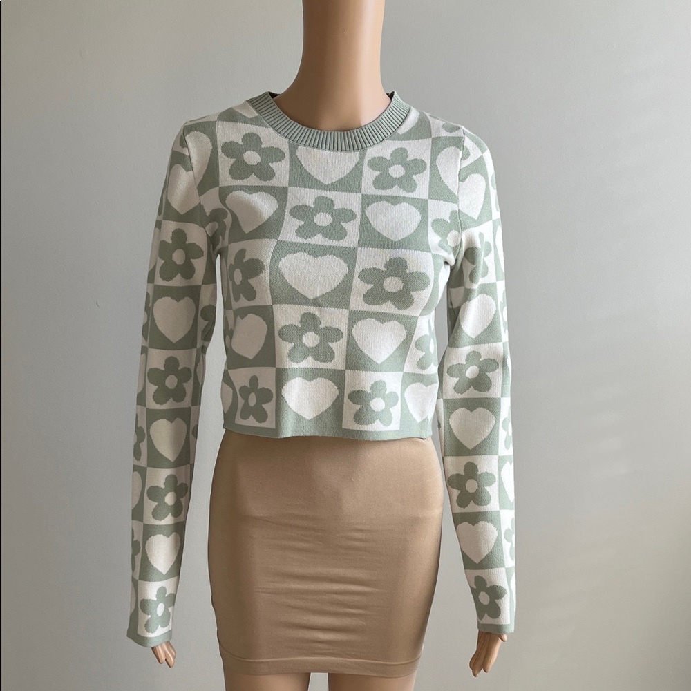 Debut Mint and White Patterned Crop Top